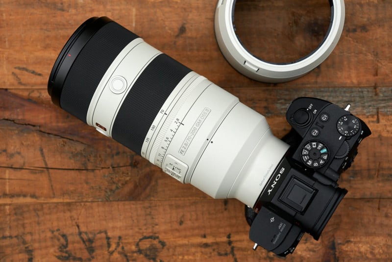 sony-70-200mm-f2-8-gm-ii-lens-top-no-hood-800x534.jpg