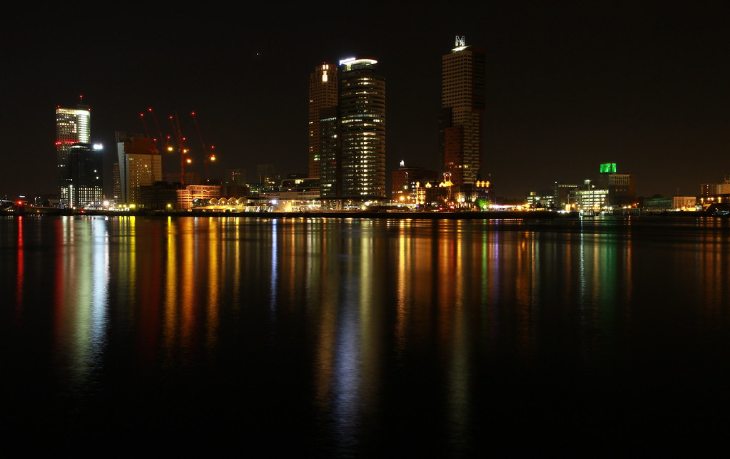 5996426288_49f99f6bf4_b.jpg