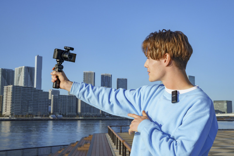 ECM-W2BT_ZV-1_GP-VPT2BT_Selfie-800x534.jpg
