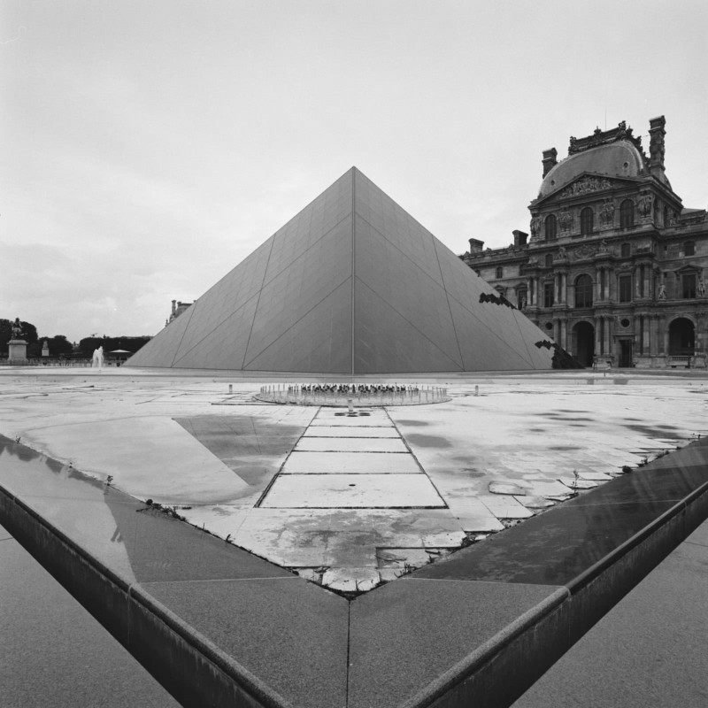UV-film-photography-Pierre-Louis-Ferrer-15-800x800.jpg