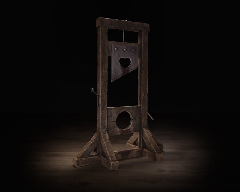 03-b_guillotine-800x640.jpg
