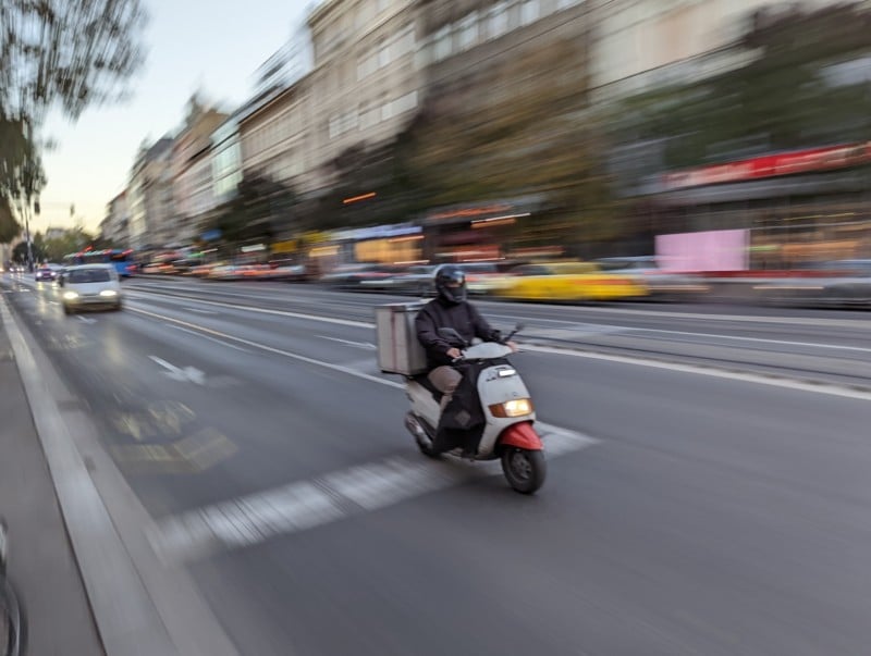 Pixel-6-Pro-Motion-Action-Pan-800x603.jpg