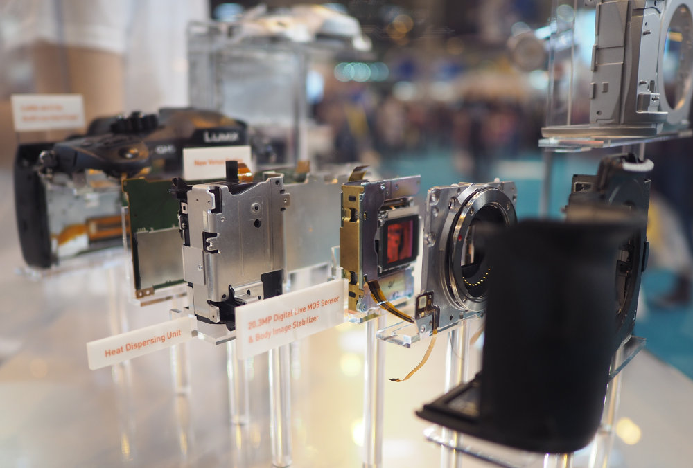 1000-Inside-the-Panasonic-Lumix-GH5-1_1489861392.jpg