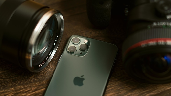 Here's Why the iPhone Is the Best Camera for Beginners