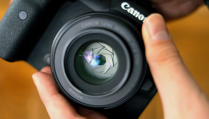 How Good Is Canon's Affordable Mirrorless Nifty Fifty?