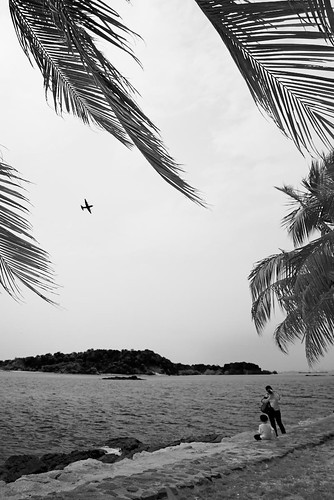 13813809385_57a7376990.jpg