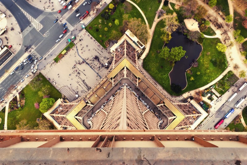 VersleBas__Downwards-aperture-tours-800x534.jpg