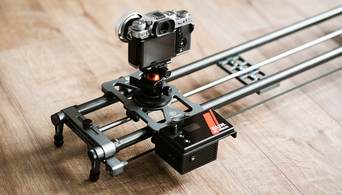 Fstoppers Reviews YC Onion Hot Dog 3.0 Motorized Slider: A Good Budget Option for Videographers?