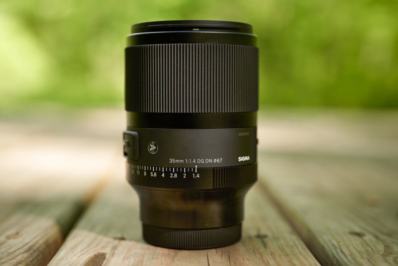 sigma-35mm-f1-4-comparison-review-800x534.jpg