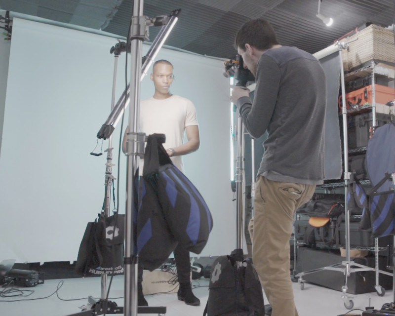 Using-color-directly-on-your-subject-BTS-1.-800x640.jpg