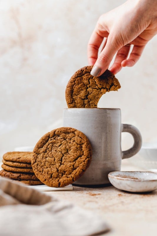 Vegan-Ginger-Cookies-13-533x800.jpg