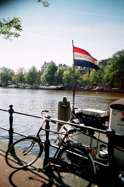 5100619606_c39f578f01_z.jpg