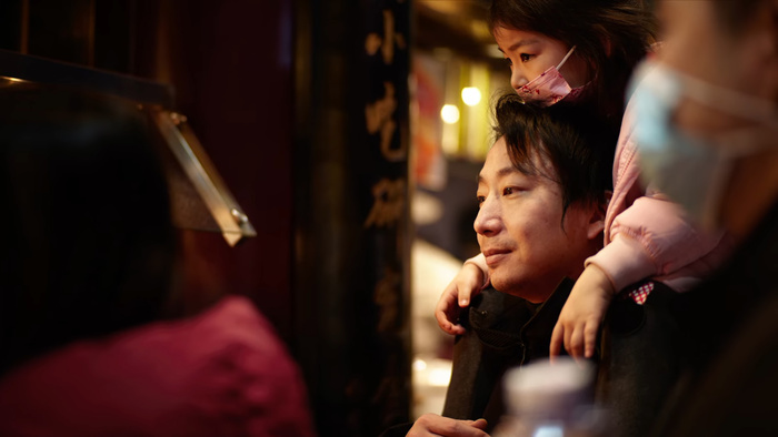 Stunning Nighttime Street Photography With 150 Megapixel Medium Format Camera