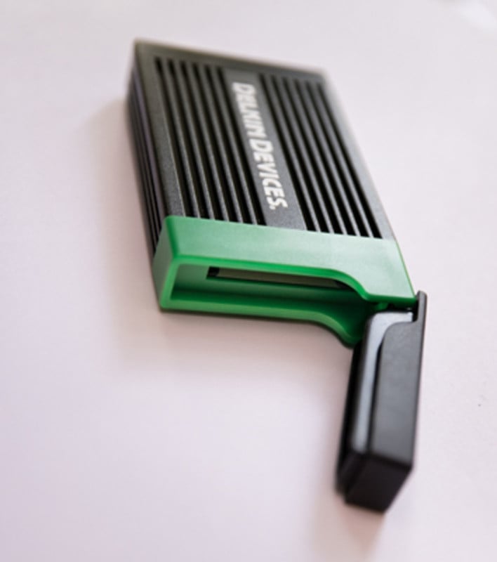 Delkin-cfexpress-reader-708x800.jpg