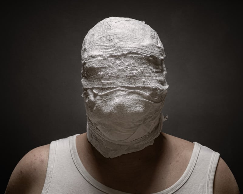 02-a_the_mask-800x640.jpg