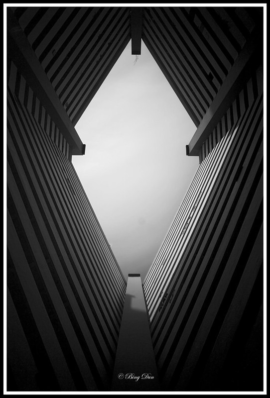 7622256488_2d020eec4c_c.jpg