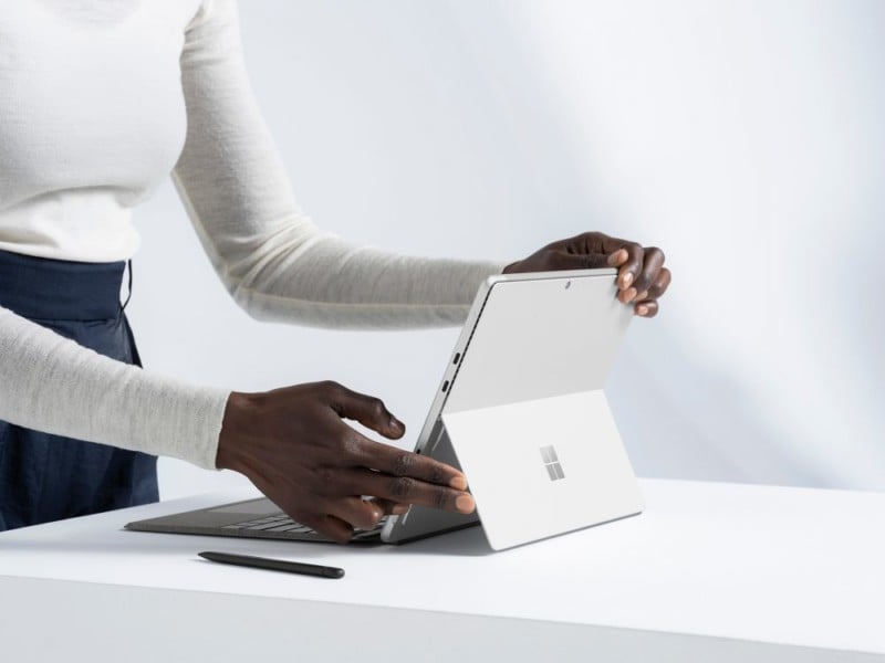 surface-pro-8-petapixel-4-800x600.jpg