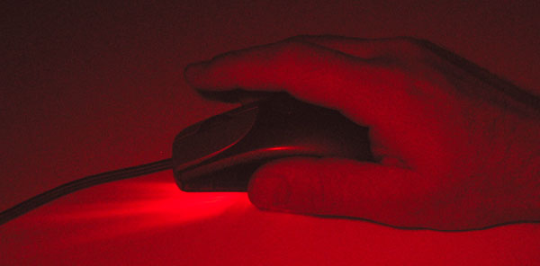 Optical_mouse_shining.jpg