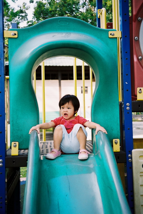 Oly35RC_playground_02.jpg