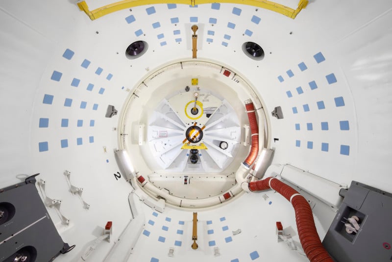 airlock-discovery-800x534.jpg