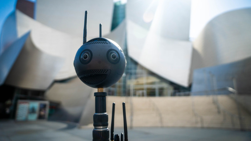 Insta360-Pro-2__portrait2-800x450.jpg