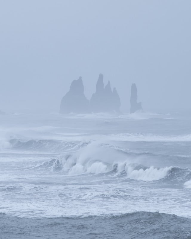 01-livieri_iceland_raw-640x800.jpg