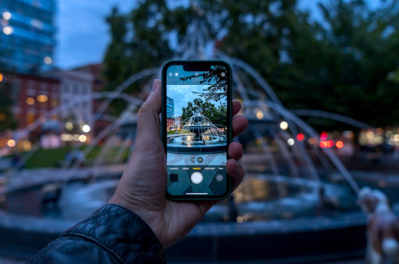 iPhone-13-mini-shooting-800x529.jpg
