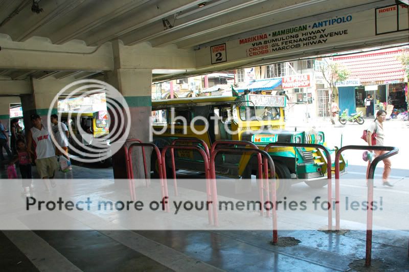 jeepneys_stop.jpg