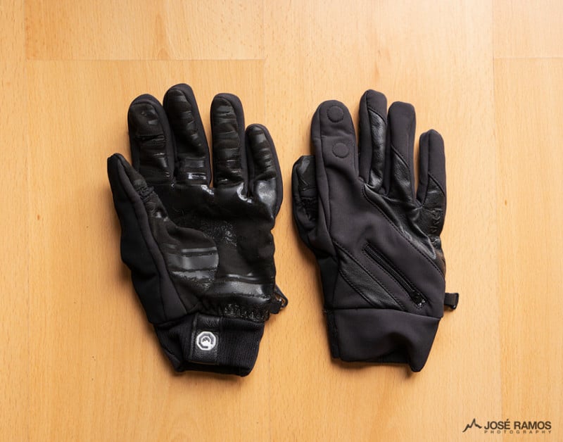 Vallerret-Gloves-840x-800x628.jpg