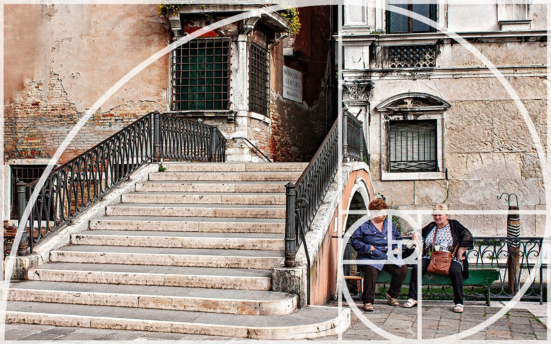 Golden-Ratio-Composition-Street-Scene-in-Venice-800x500.jpg