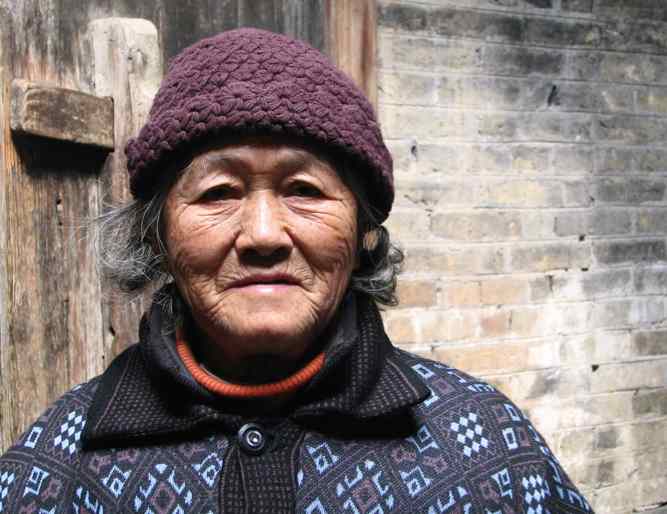 old-chinese-woman.jpg