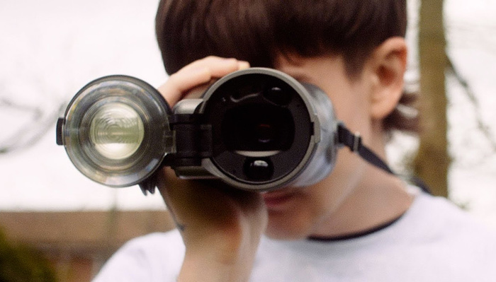 Is This the Weirdest 35mm Camera That Canon Has Ever Made? Is This the Weirdest 35mm Camera That Canon Has Ever Made?