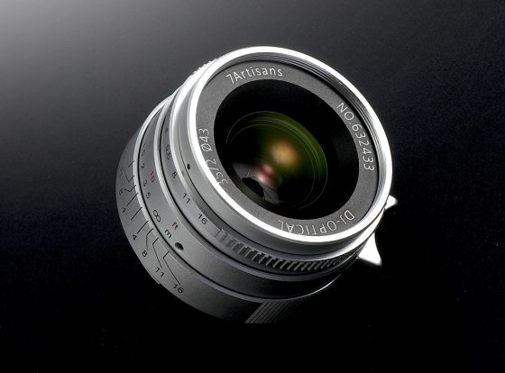 7Artisans-35mm-f2-lens-for-Leica-M-mount-in-silver-4-560x414.jpg