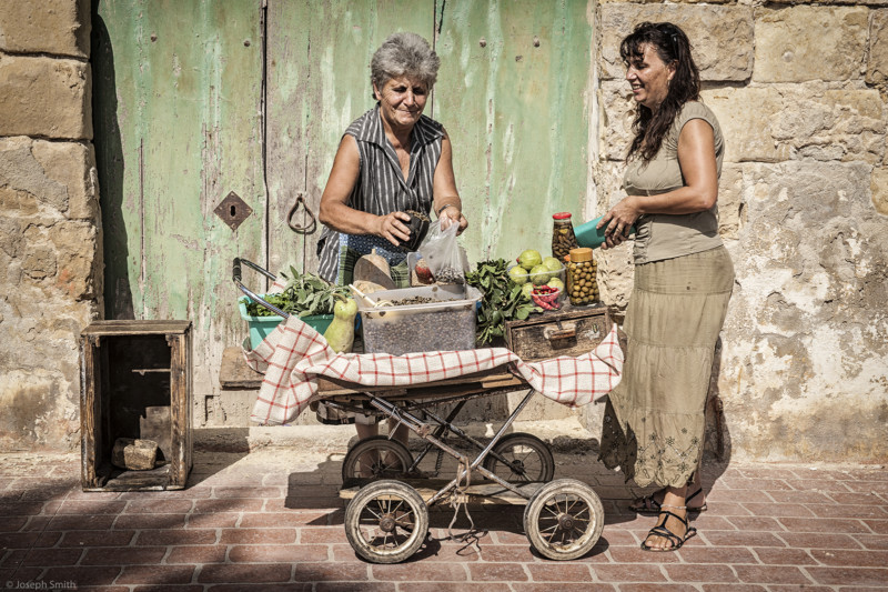 28.-Sale-Joseph_Smith-Street-Vendor-hi-res-800x533.jpg