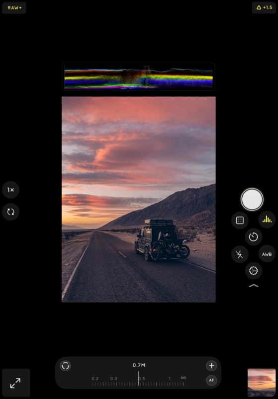 Halide-iphone-ipad-mobile-photography-app-petapixel-3-559x800.jpg