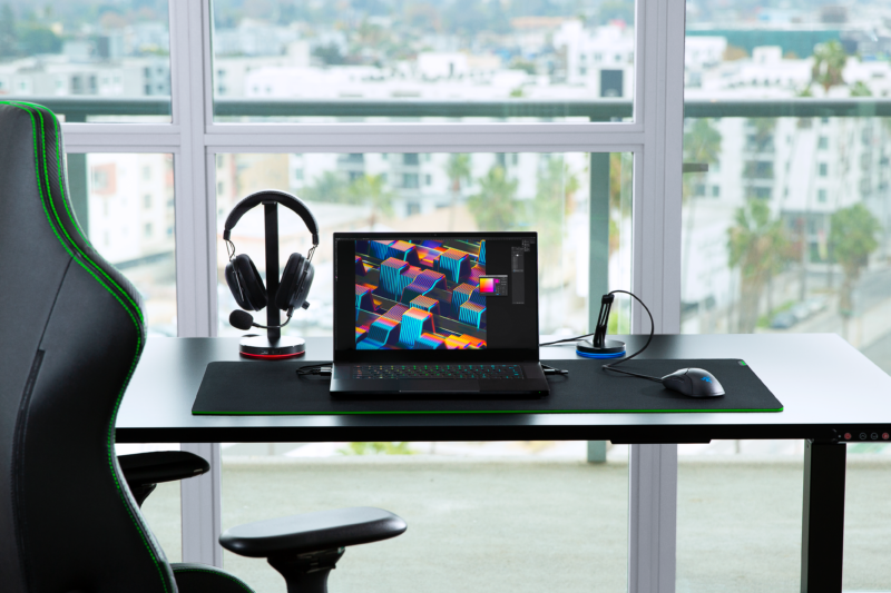 Razer-Blade-15-2021-Lifestyle-3-800x533.png