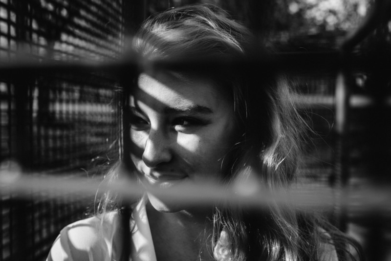 working-with-freelance-models-petapixel-anete-lusina-5-800x534.jpg