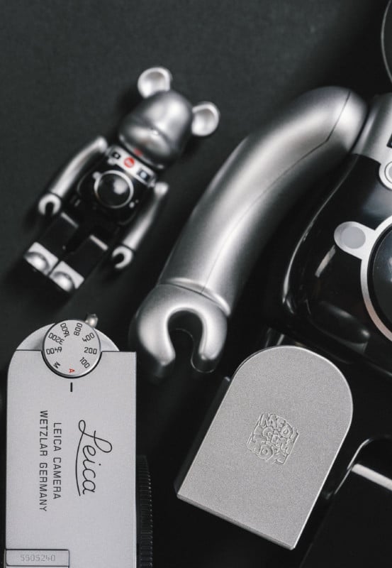 Leica-x-Medicom-Toy-BE@RBRICK-collaboration-3-553x800.jpeg