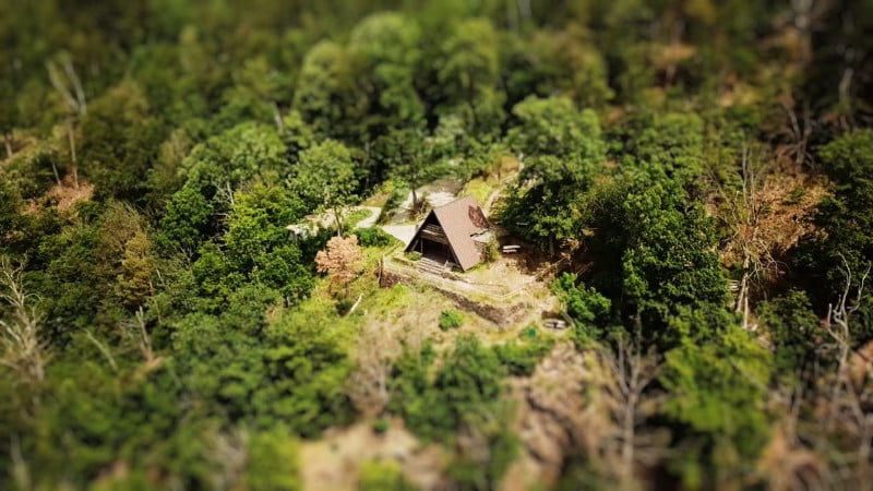 miniature-tilt-shift-film-daiber-little-big-world-petapixel-7-800x450.jpg