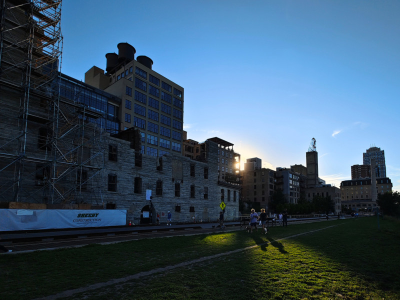UWA-IMG_182643-street-photography-vivo-x60-pro-plus-800x600.jpg