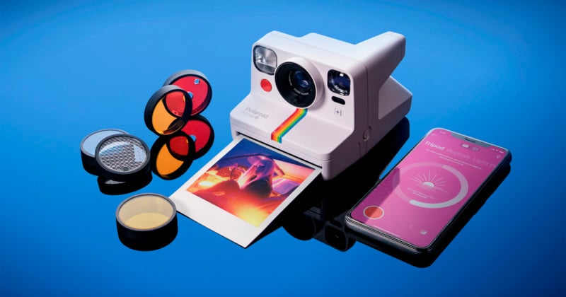 Polaroid-Now-is-an-Instant-Camera-that-Basically-Requires-a-Smartphone-800x420-1.jpg