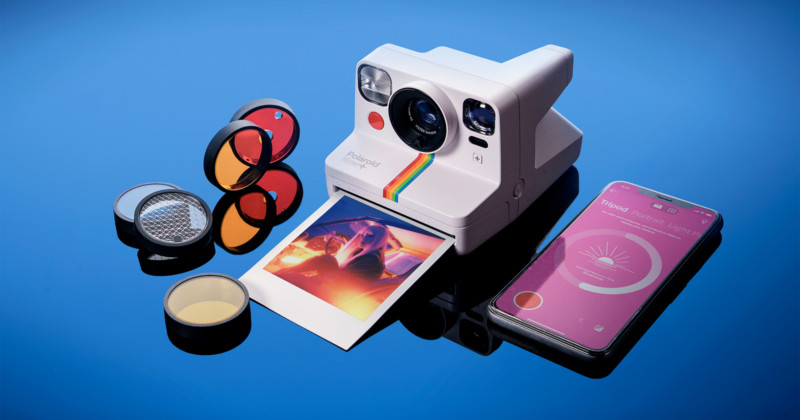 Polaroid-Now-is-an-Instant-Camera-that-Basically-Requires-a-Smartphone-800x420-1.jpg