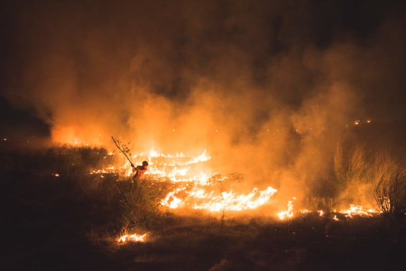 2.-Young-Environmental-Photographer-of-the-Year-Inferno-Amaan-Ali-2021-800x534.jpg