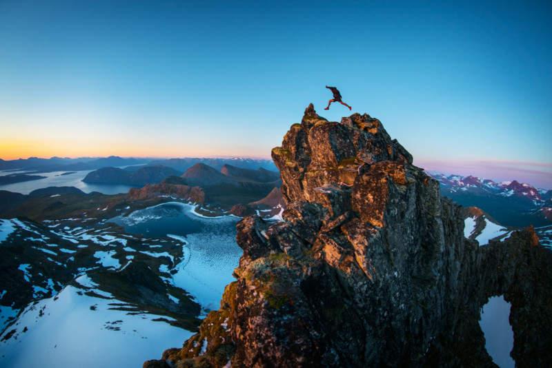 petapixel-kilian-jornet-mountain-photography-5-800x534.jpg