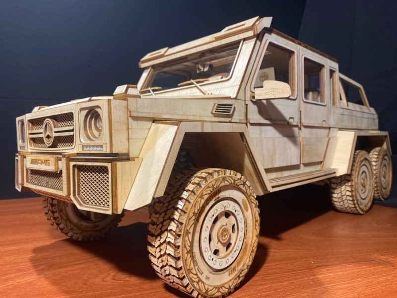 wooden SUV model wooden SUV model
