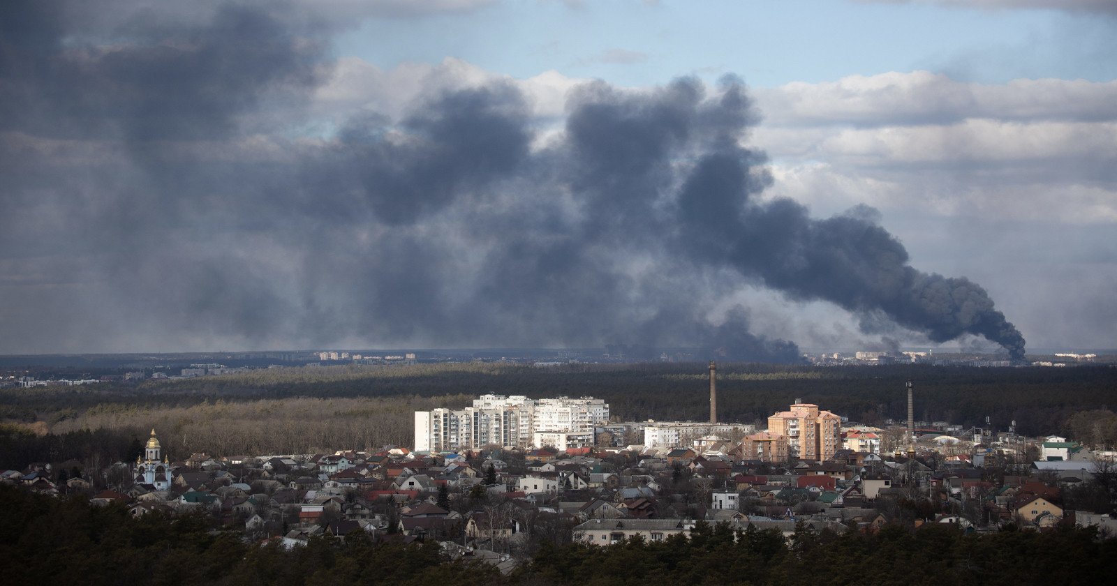 Ukraine under seige by Russian forces Ukraine under seige by Russian forces