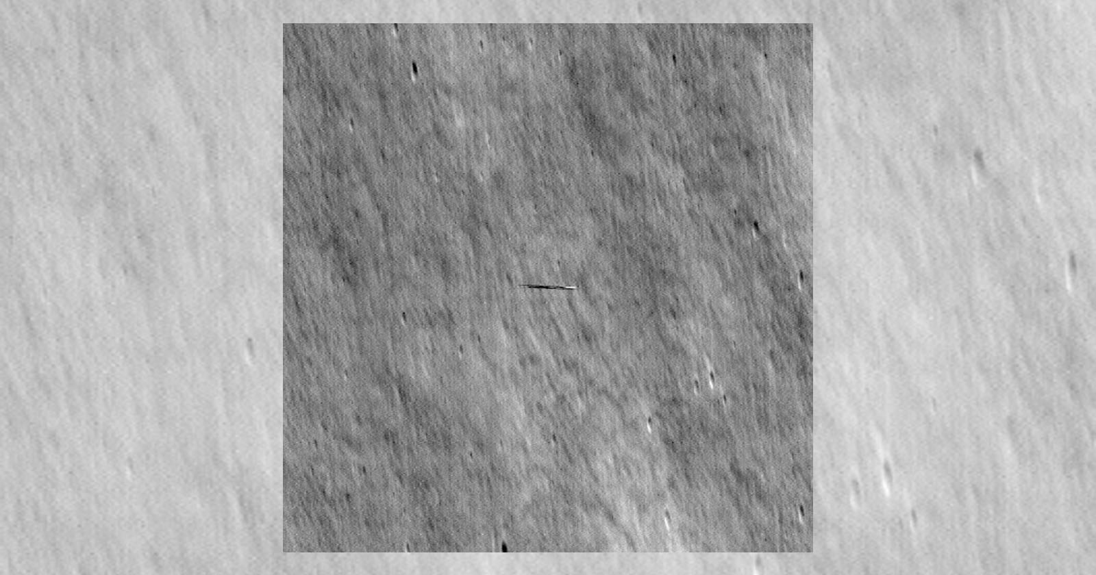 NASA’s LRO Finds Photo Op as It Zips Past SKorea’s Danuri Moon Orbiter NASA’s LRO Finds Photo Op as It Zips Past SKorea’s Danuri Moon Orbiter